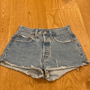 501 Levi’s shorts